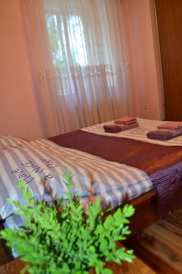Квартира Двохкімнатна Фонтан Apartment Kamianets-Podilskyi Luaran gambar