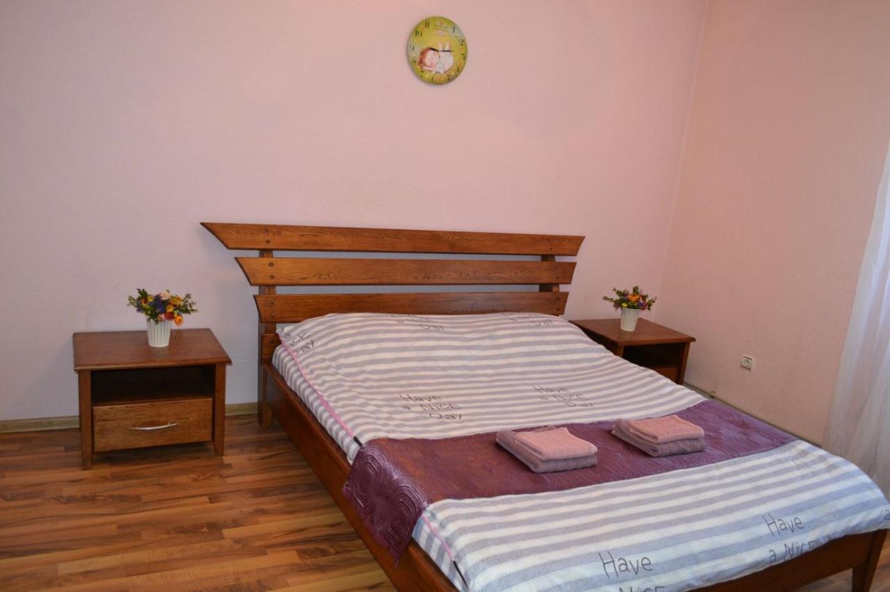 Квартира Двохкімнатна Фонтан Apartment Kamianets-Podilskyi Luaran gambar